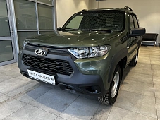 Lada Niva Travel